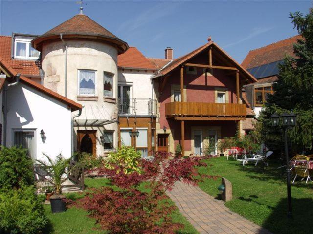 Gutshof Ziegelhuette Hotel Edenkoben Ngoại thất bức ảnh