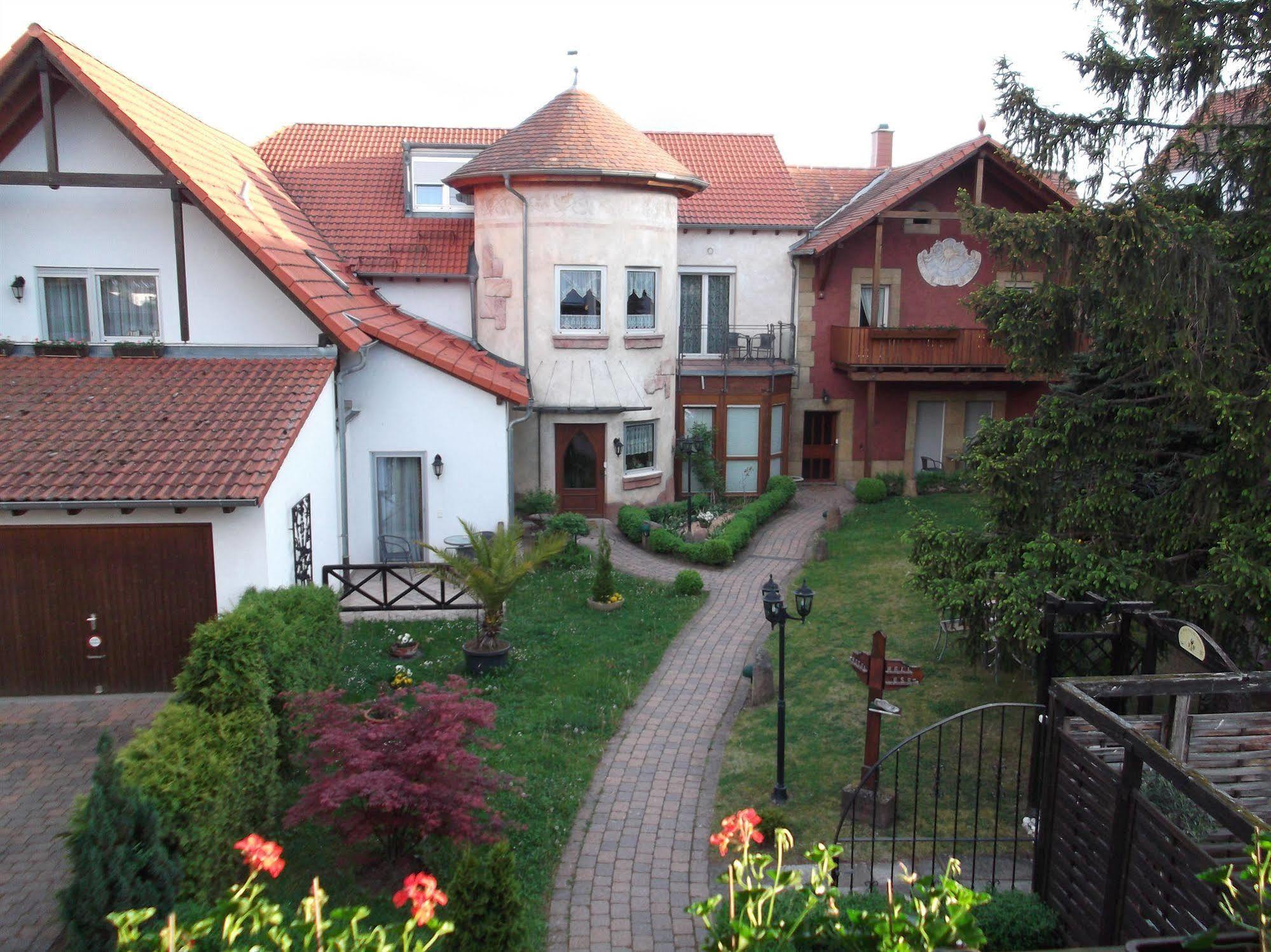 Gutshof Ziegelhuette Hotel Edenkoben Ngoại thất bức ảnh